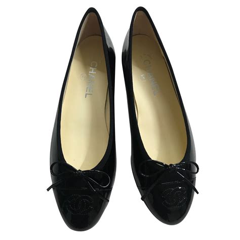 chanel ballet pumps black|A Pair Of Classic Chanel Ballet Pumps Will Always Be A Good .